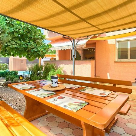Apartman Bor Krk Krk Town Dış mekan fotoğraf