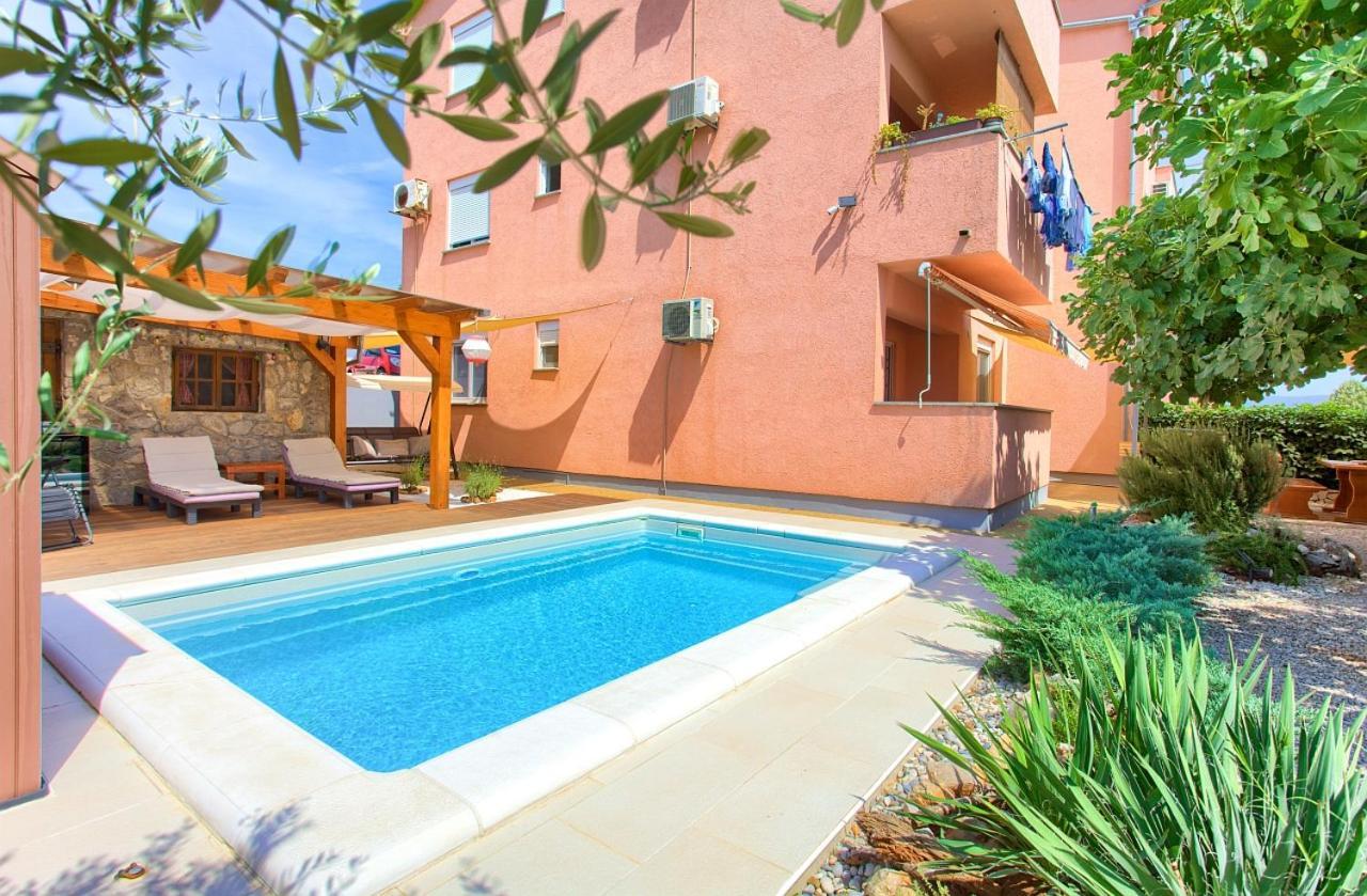 Apartman Bor Krk Krk Town Dış mekan fotoğraf